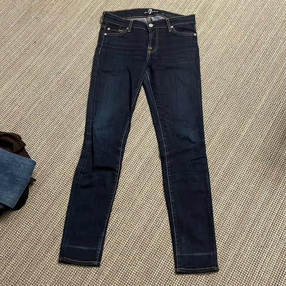 Women’s 7 for all of Mankind Skinny Jeans. Size 25. - Picture 1 of 1